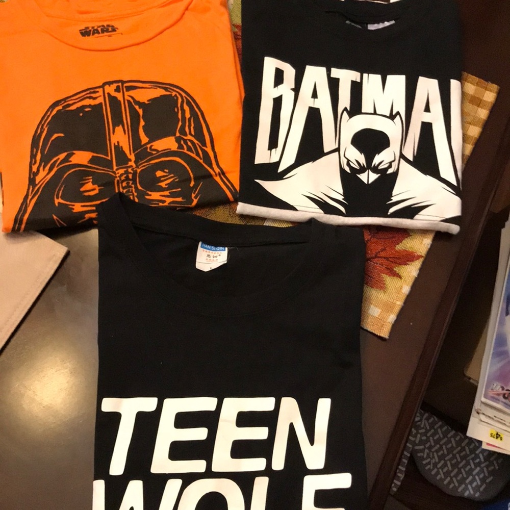 3 Tee shirts-Short sleeve